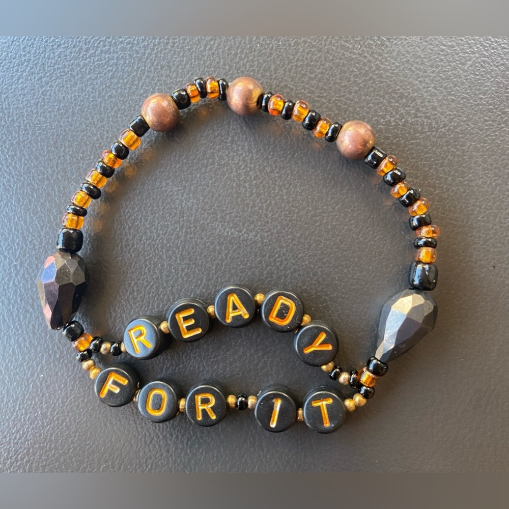 Taylor Swift Friendship Bracelet